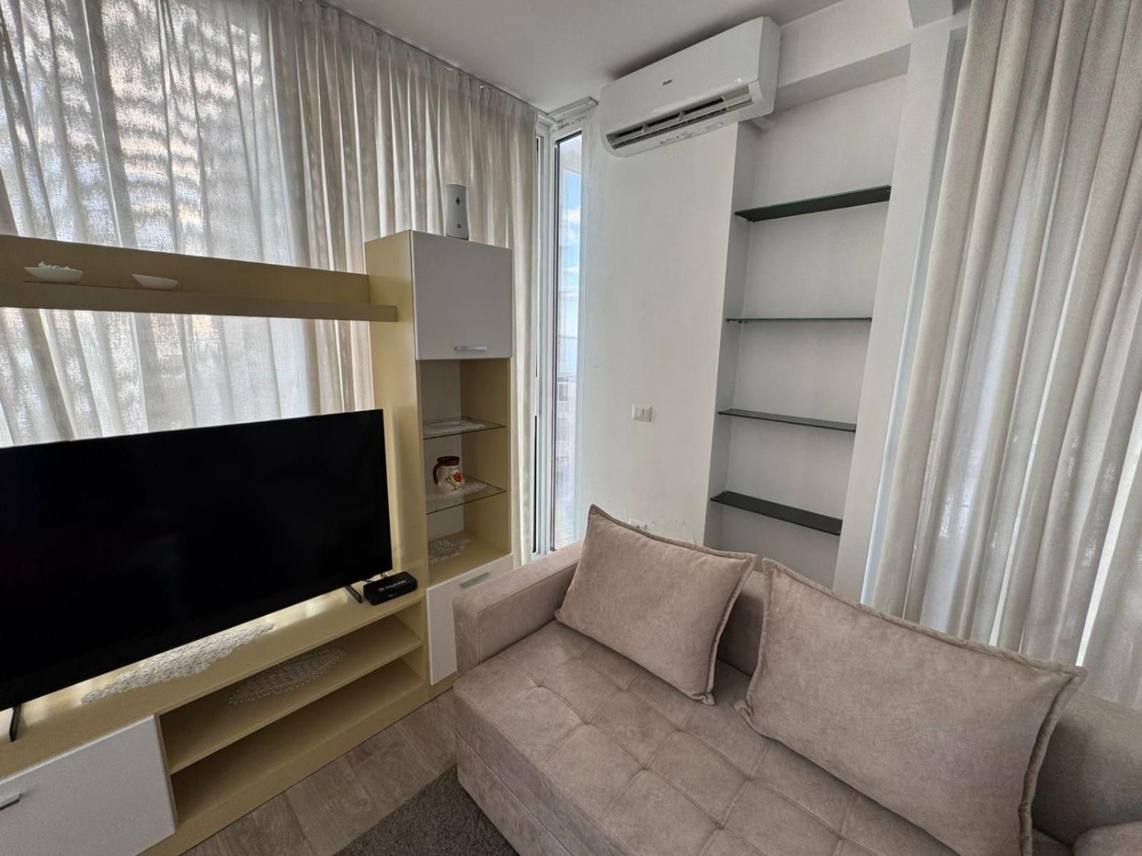 Aura Luxury